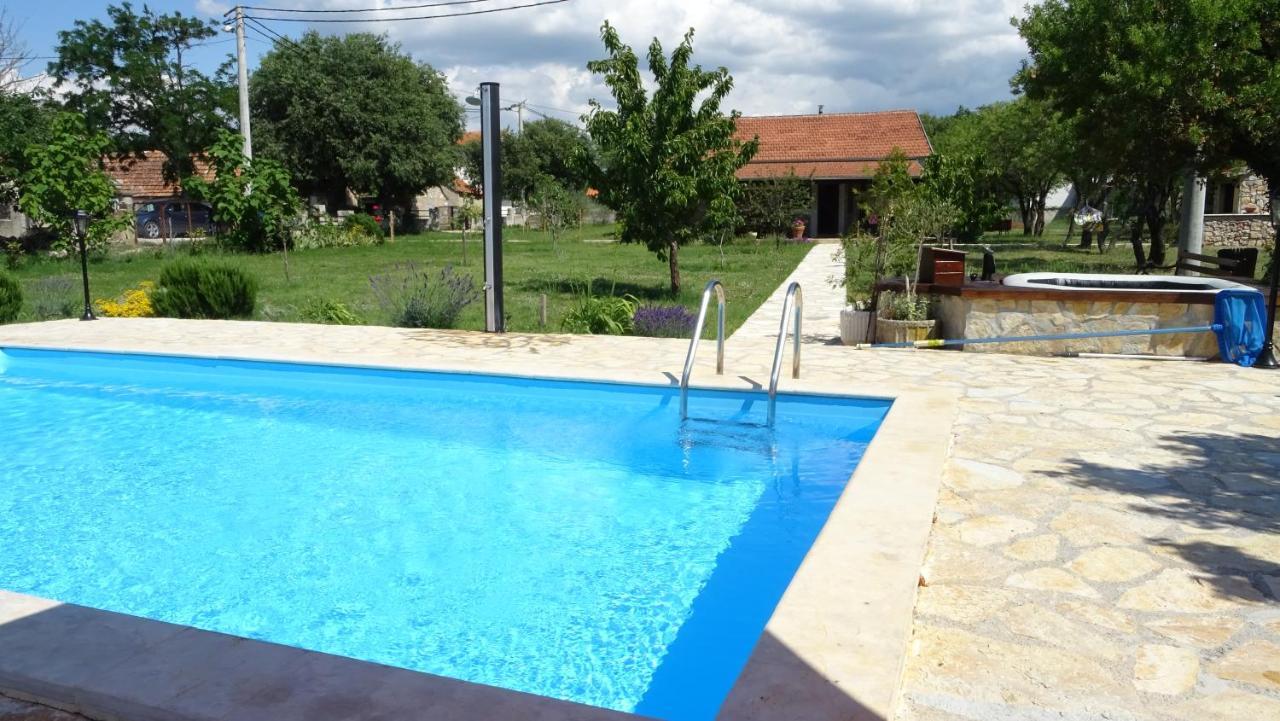 Villa Stone Medal Дрниш Экстерьер фото